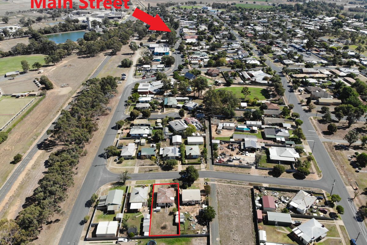 6 Day Street, Tongala