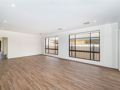 15B Calvera Gardens, Piara Waters