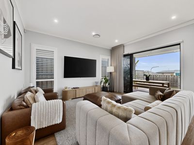 38 Avium Drive, Caddens