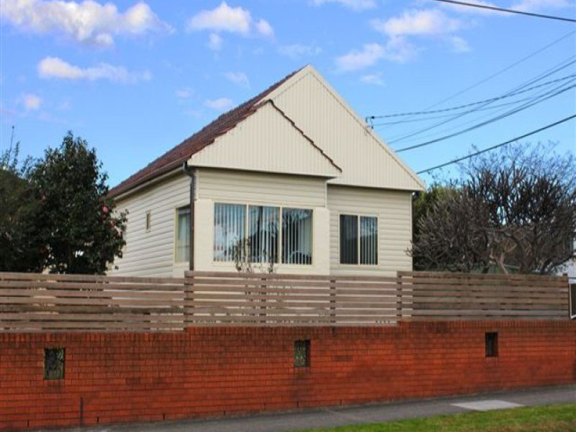142 King Georges Road (corner Of Mary St), Wiley Park