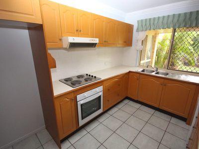 28 Ibis Boulevard, Eli Waters