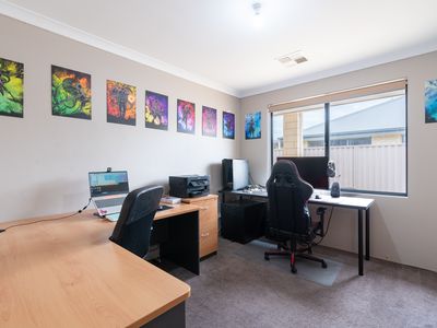 10 Pavonia Parade, Baldivis