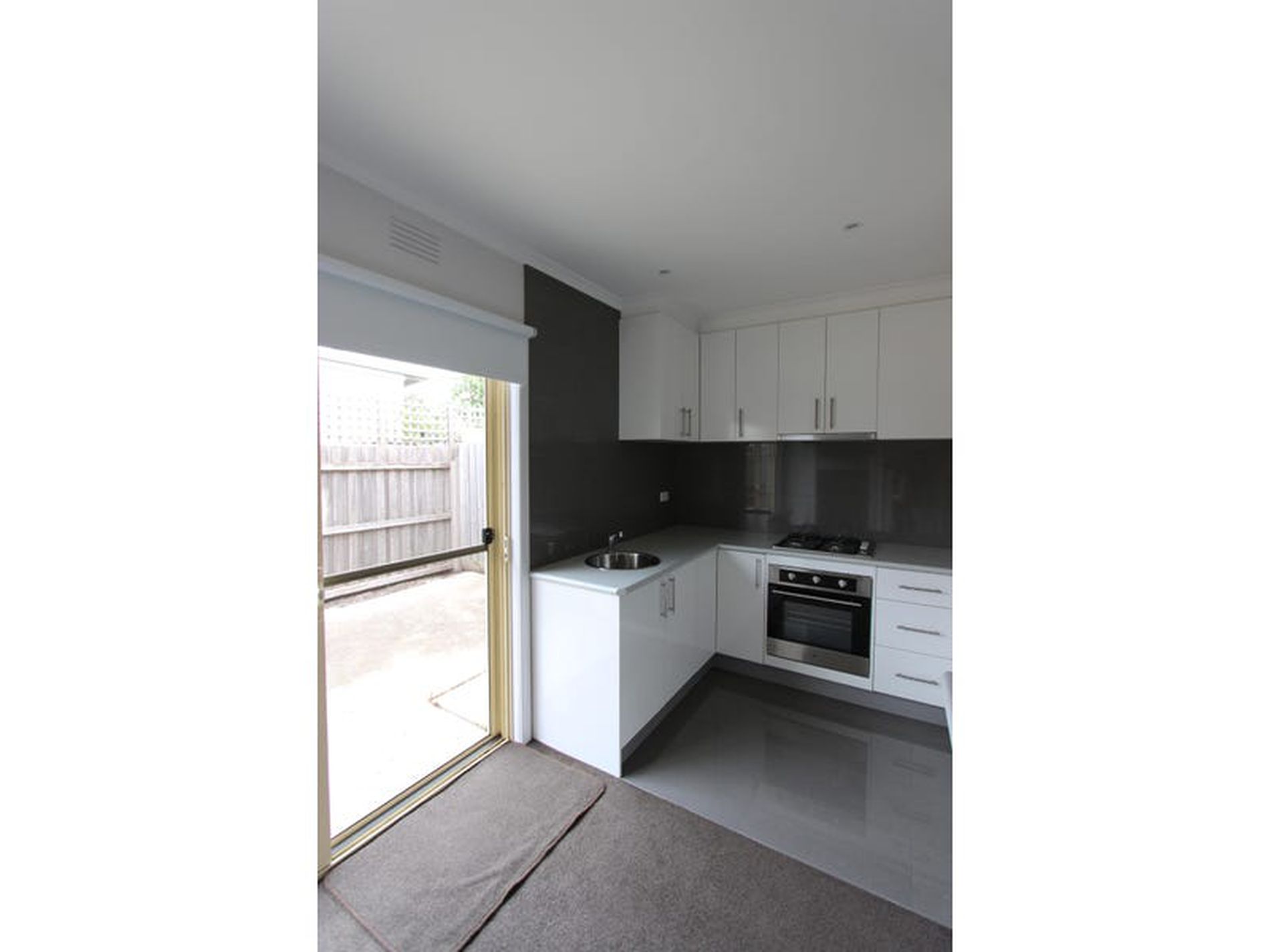 3 / 11 Karoomba Avenue, Herne Hill