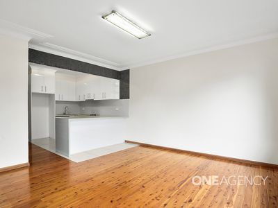 2 / 6 Buckle Crescent, West Wollongong