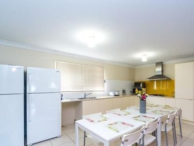 16 Cirrus Way, Coomera