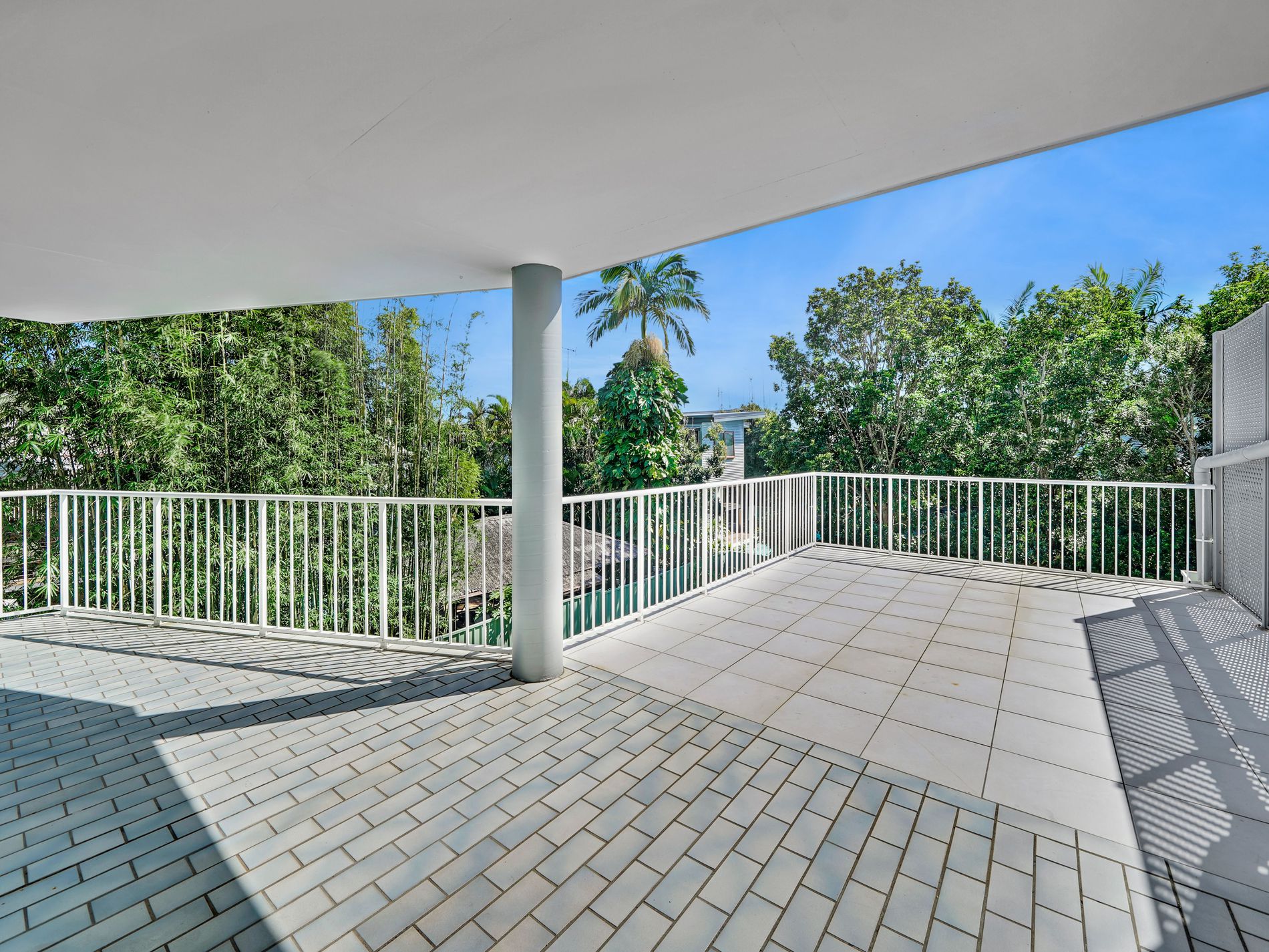 2 / 8 Victor Street, Alexandra Headland