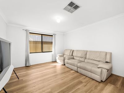 14 Berkeley Loop, Piara Waters