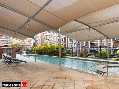 1 / 20 Pendal Lane, Perth