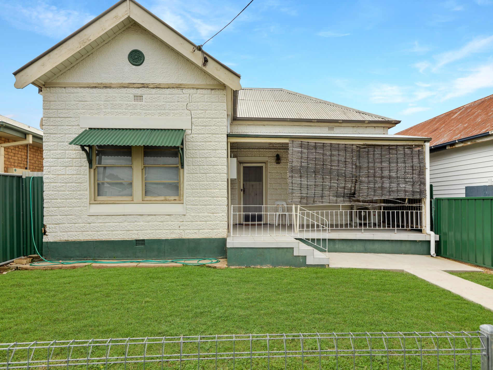 111 Currajong Street, Parkes