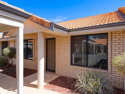 5 / 10 Great Eastern Highway, Somerville