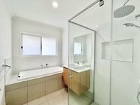 51 Redcomb Drive, Park Ridge