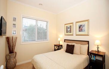 8 Lakeside Drive, Berwick
