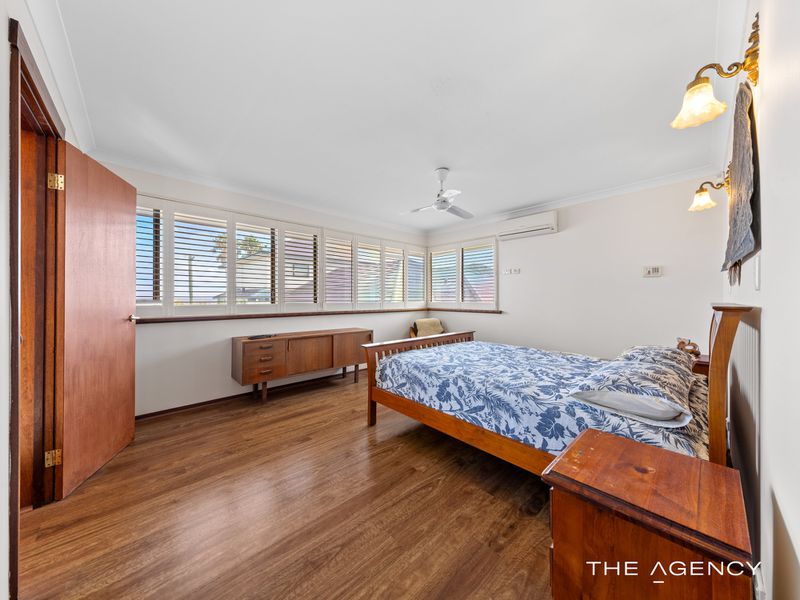 2 Priam Road, Silver Sands