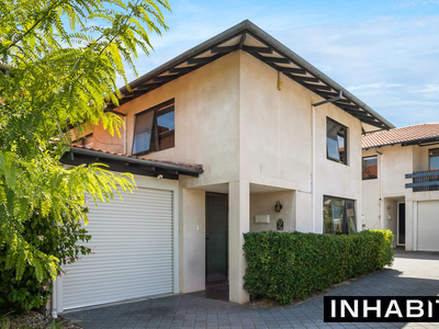 2 / 4 Lawrence Street, Como