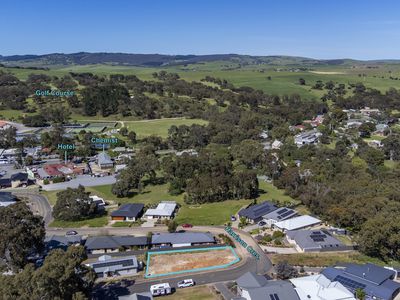 8 Harrison Crescent, Yankalilla