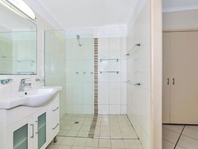 6 Sundew Court, Karama