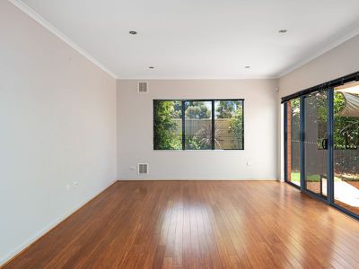 8 / 35 Premier Street, Hannans