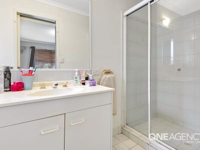7 Onyx Pl, Springfield