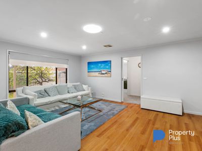 Rooms 1 - 7/11  Magazine Boulevard, Golden Square