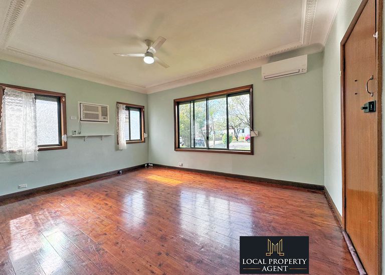 16 Cairo Ave, Padstow