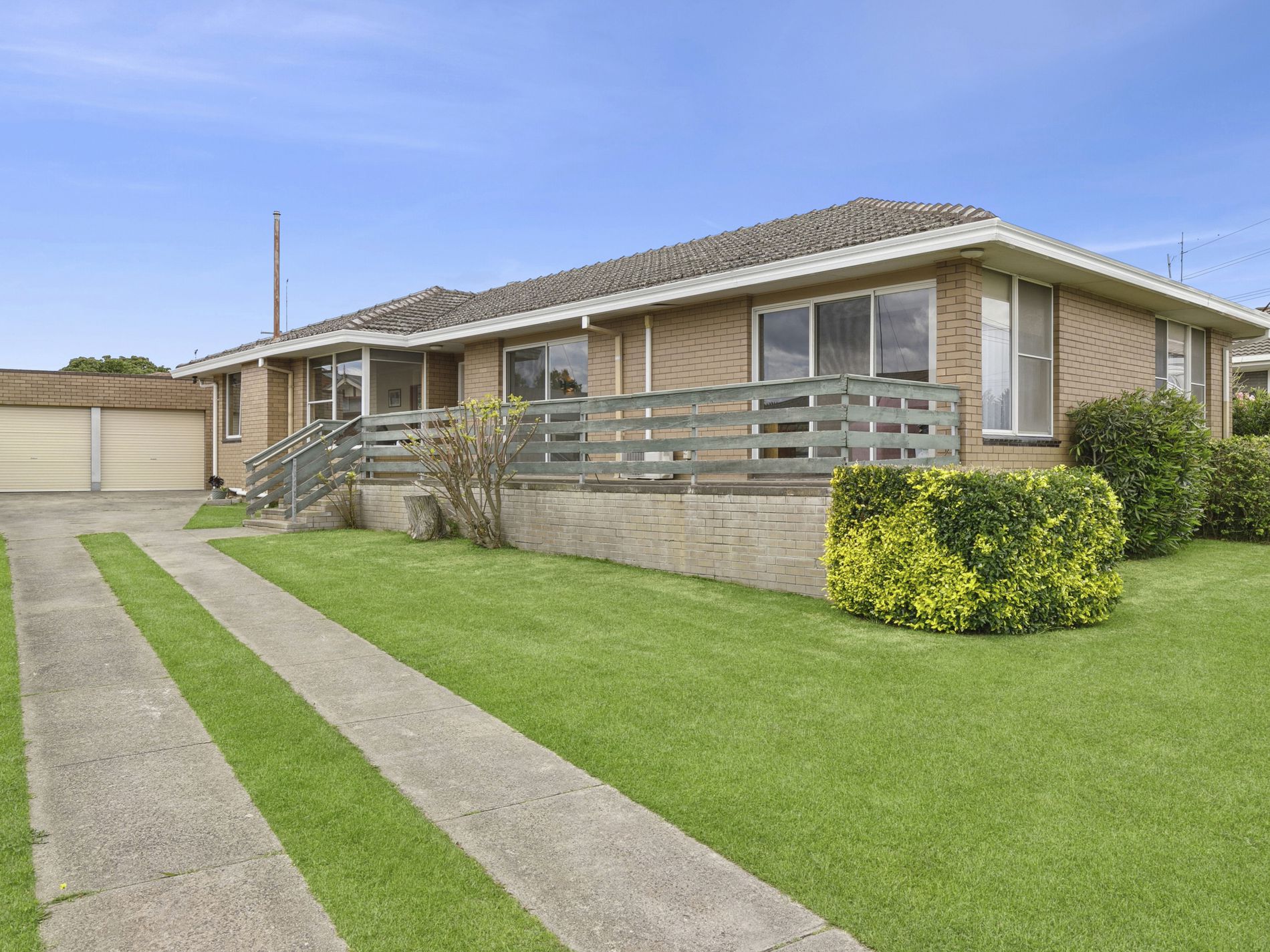 98 Kensington Road, Leopold