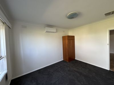 76 Sutherland Street, Hadfield