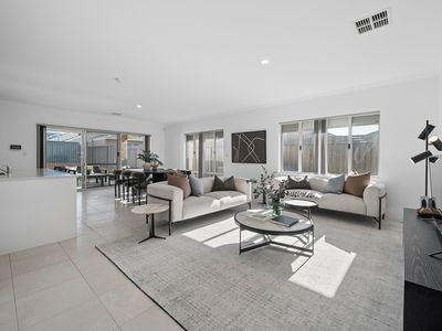 21 Claystone Loop, Piara Waters