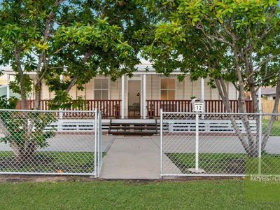 12 Vaughn Street, West End