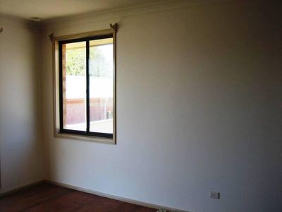 2 / 23 Barton Street, Oak Flats