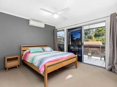 4 / 5 Sovereign Street, Indooroopilly