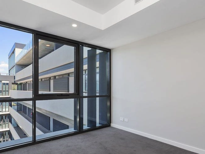 526 / 20 Anzac Park, Campbell