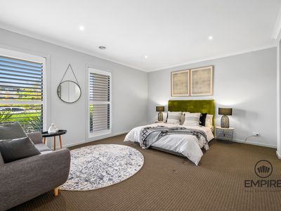 31 Como Parade, Clyde North