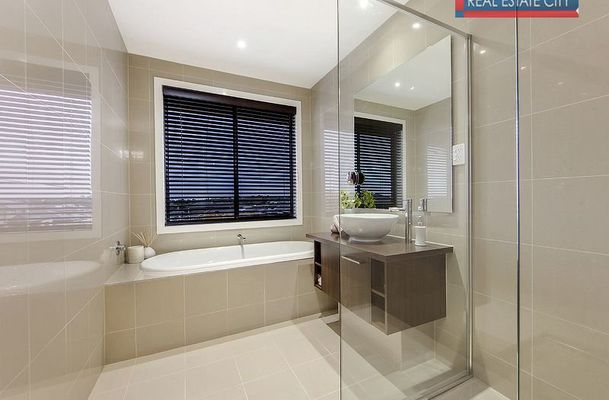 2 Firenze Road, Greenvale