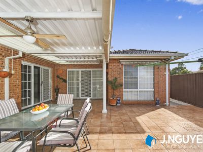 14 Yeronga Close, St Johns Park
