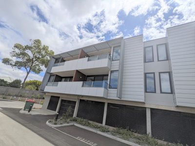 2 / 102 Colac Road, Highton