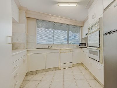 2E / 2 Nineteenth ave, Palm Beach