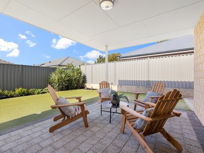 11 Barnard Grove, Byford