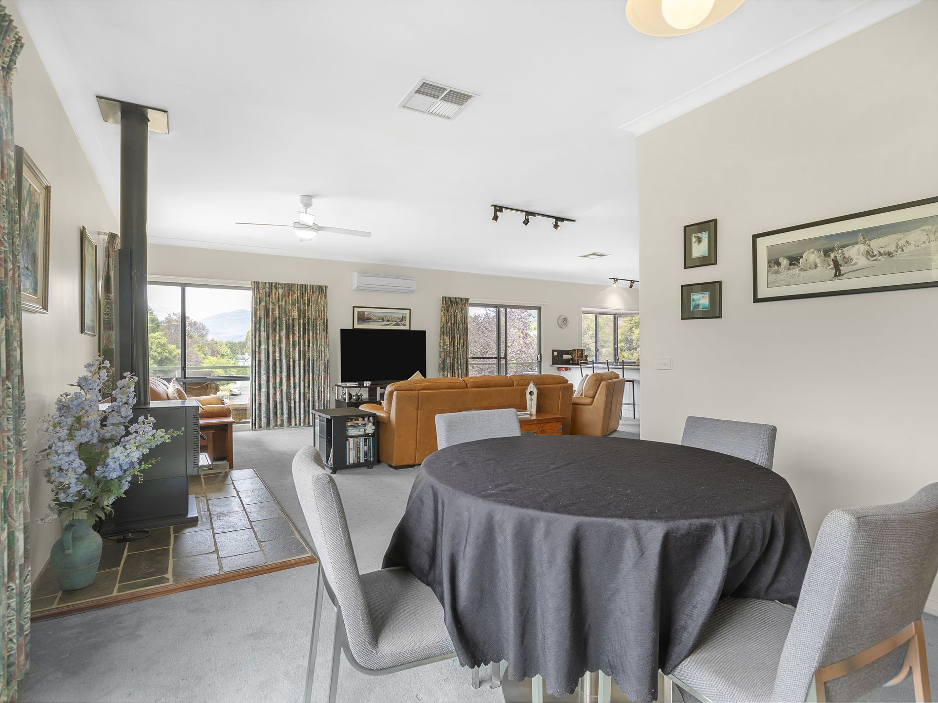 6 Charles Street, Tawonga