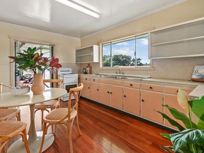 121 ENGLISH STREET, Manunda