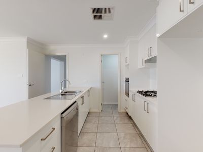 59 Champagne Drive, Dubbo