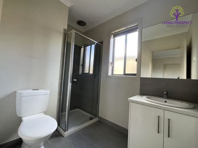 1 / 5 Equine Court, Tarneit