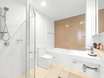 761 / 8A Mary Street, Rhodes