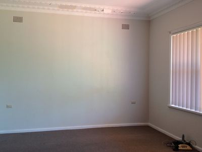 1 / 3 Gordon Crescent, Lake Heights