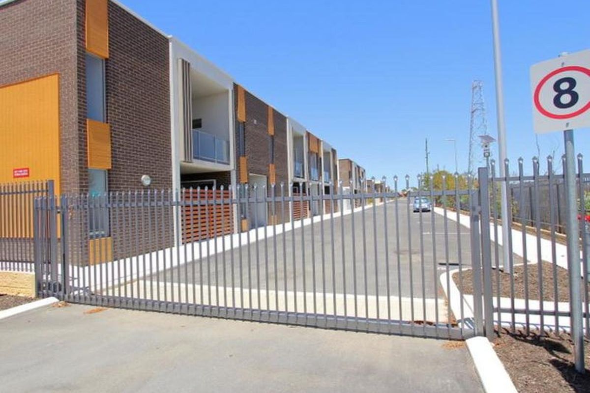 72 / 54 Station Street, Cannington