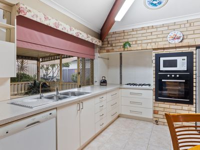 1 Stone Court, Kardinya