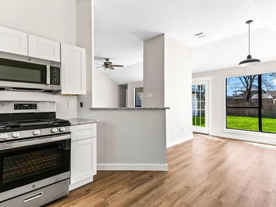 7918 Meadowlark Ln, Rowlett, TX , International
