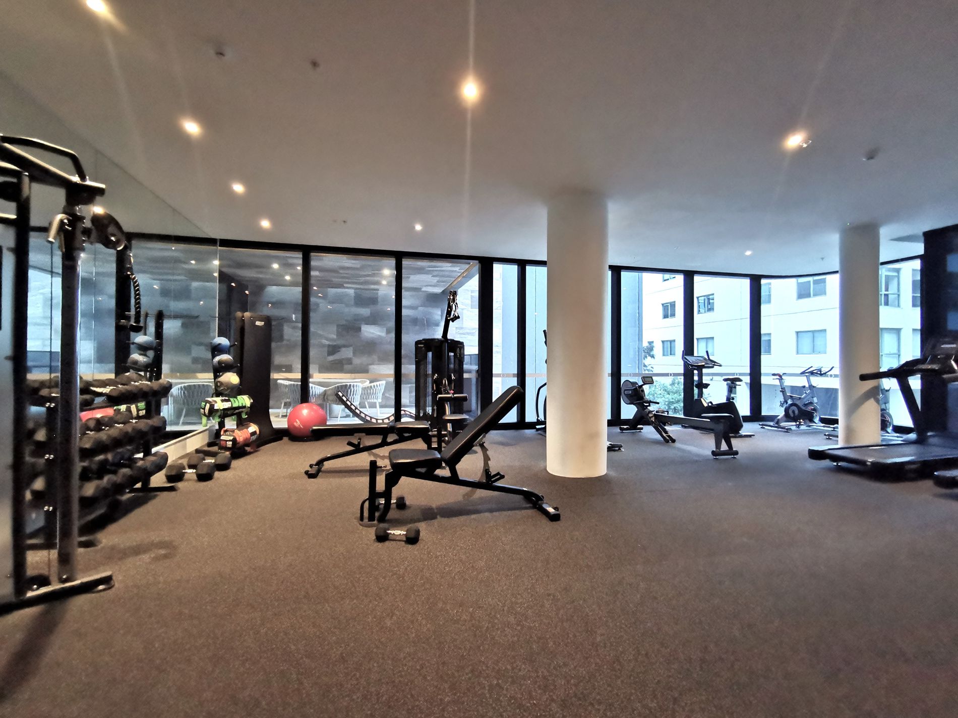 1708 / 450 St Kilda Road, Melbourne