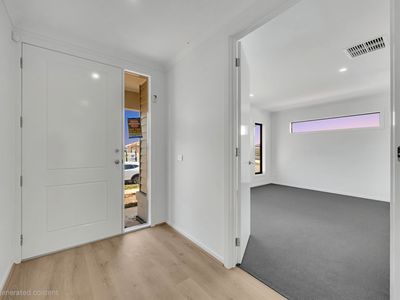 9 Bruno Avenue, Truganina