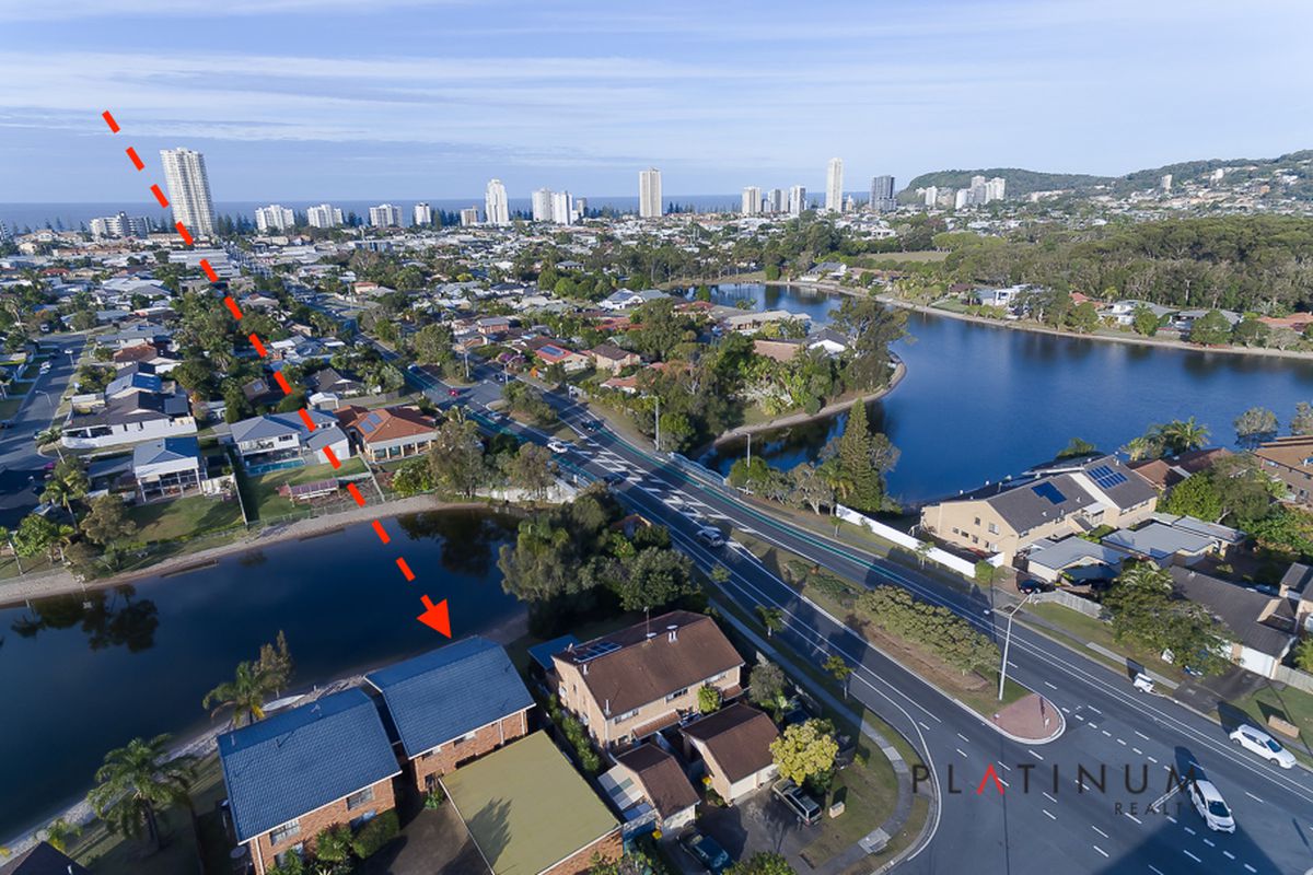2 / 3 BARBET PLACE, Burleigh Waters
