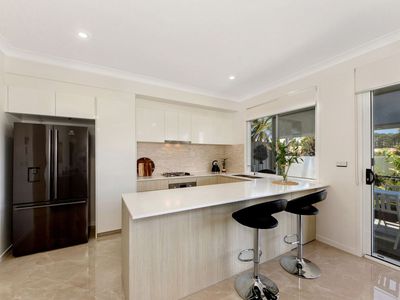 4 / 6 Park Cove Boulevard, Hope Island